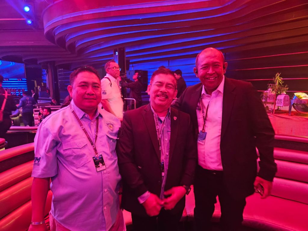 Dari kanan ke kiri : Rizki Faisal, Usep RS, dan Willi Otra Bismar. 